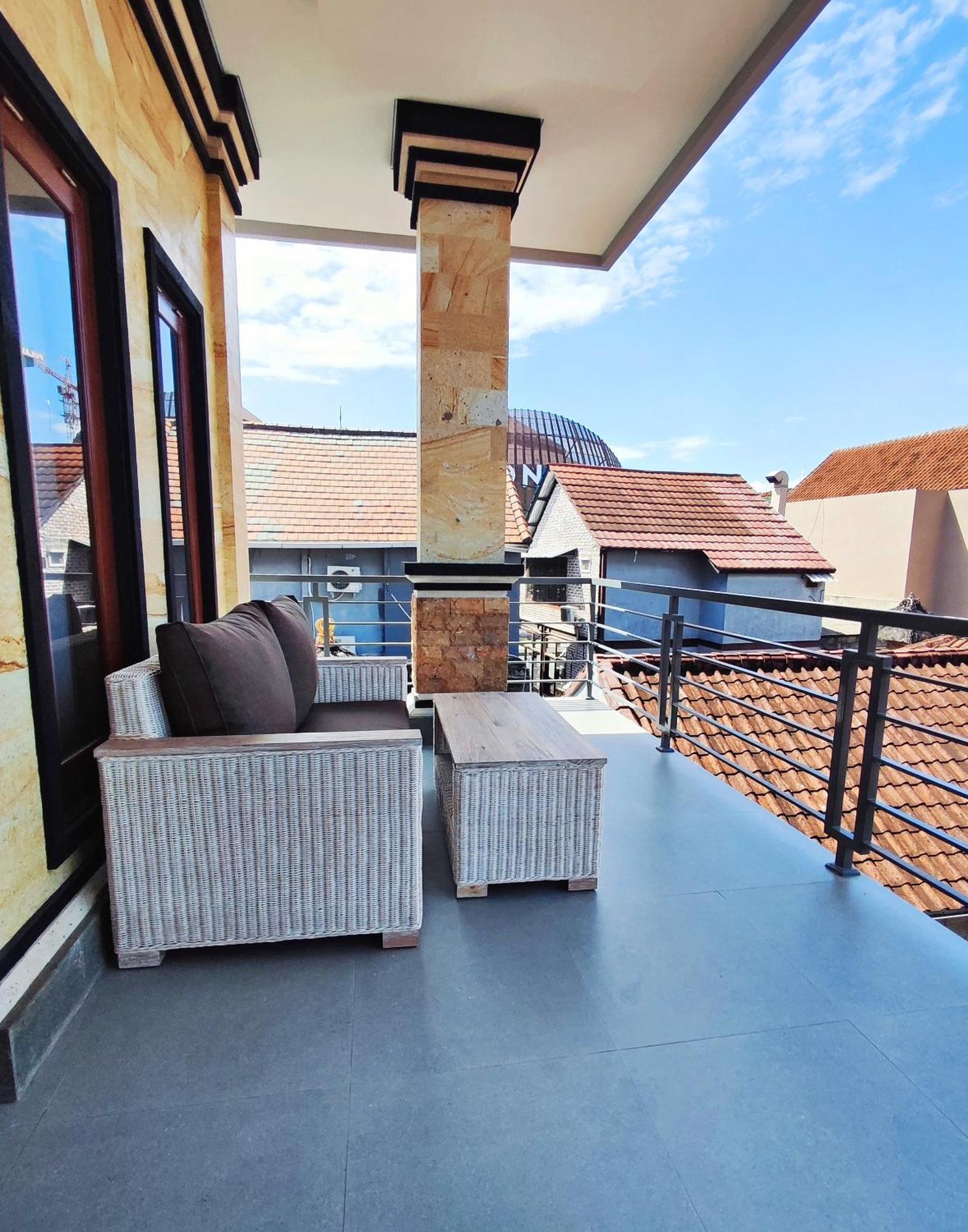 Vinandaka Homestay Санур Экстерьер фото